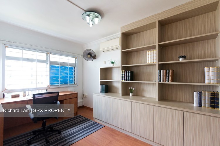 Blk 862 Jurong West Street 81 (Jurong West), HDB Executive #198125212